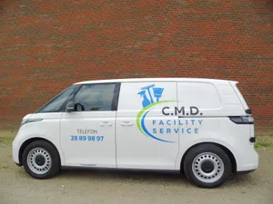 CMD Facility Services' varevogn med telefonnummeret 28 89 98 97
